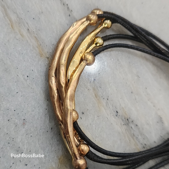 Chico’s Multi-Strand Black Leather Bracelet w/ Hammered Gold-Tone Accents - Picture 5 of 6